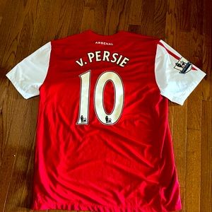Nike Arsenal 2011-12 home shirt of Robin v. Persie